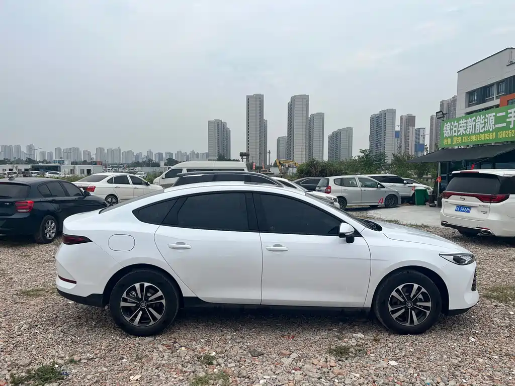BYD Qin PLUS — миниатюра 7