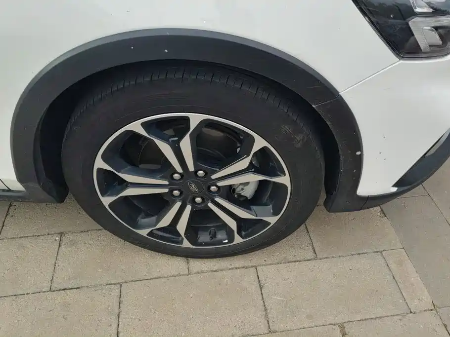 Ford Focus Active — миниатюра 6