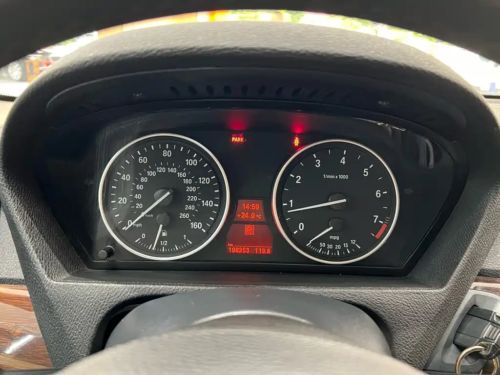 BMW X5 (Import) — миниатюра 39