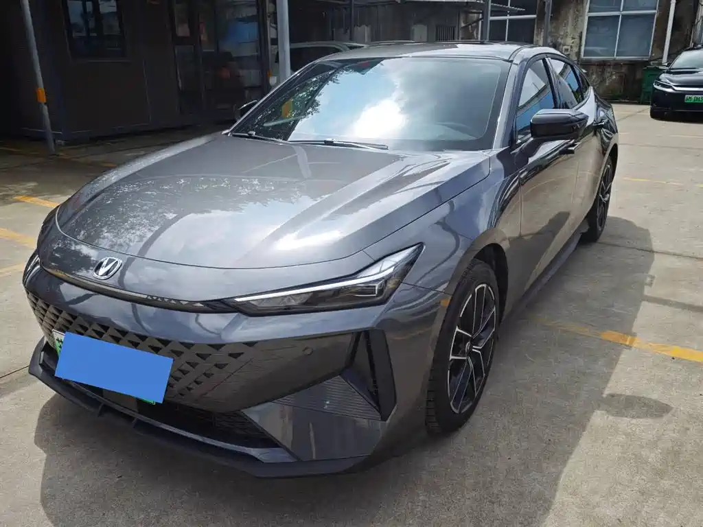 Changan UNI-V iDD
