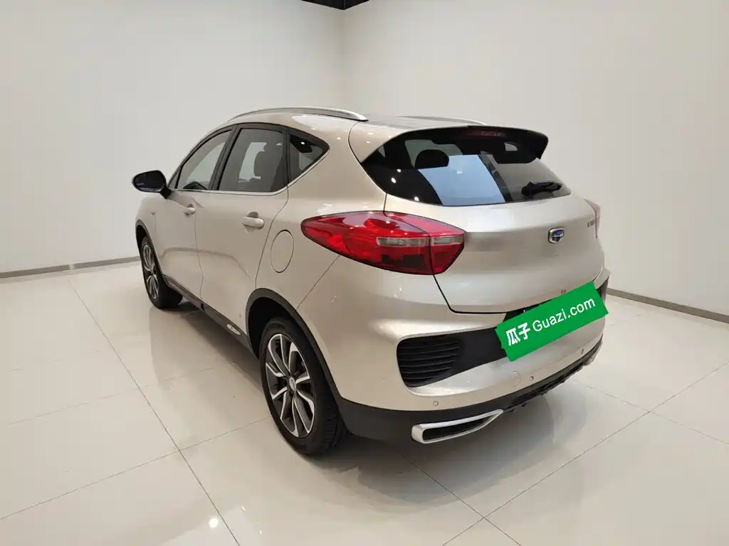 Geely Emgrand GS — миниатюра 4
