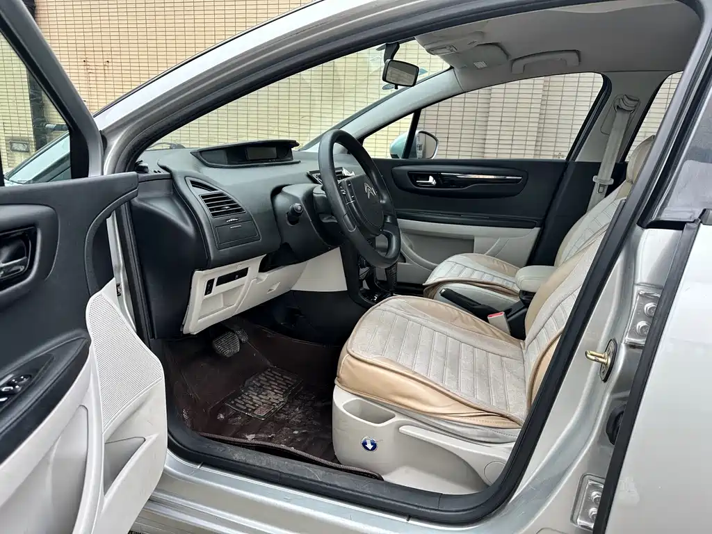 Citroen C-Quatre — миниатюра 9