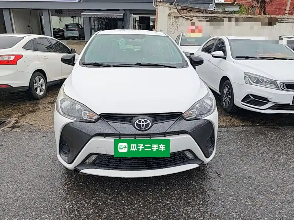 Toyota Yaris L — миниатюра 3