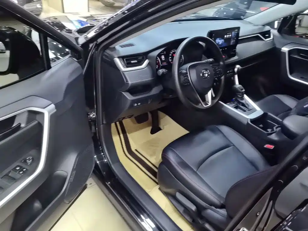 Toyota RAV4 — миниатюра 16