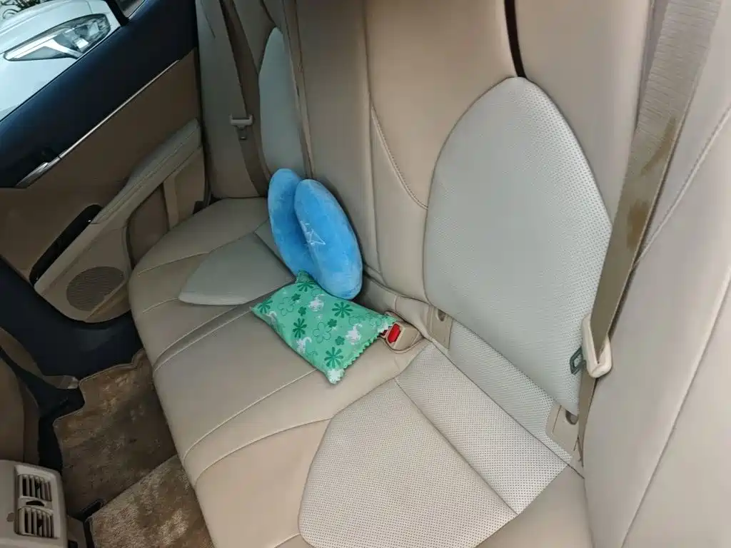 Toyota Camry — миниатюра 13