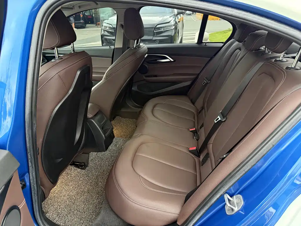 BMW 1 Series — миниатюра 6