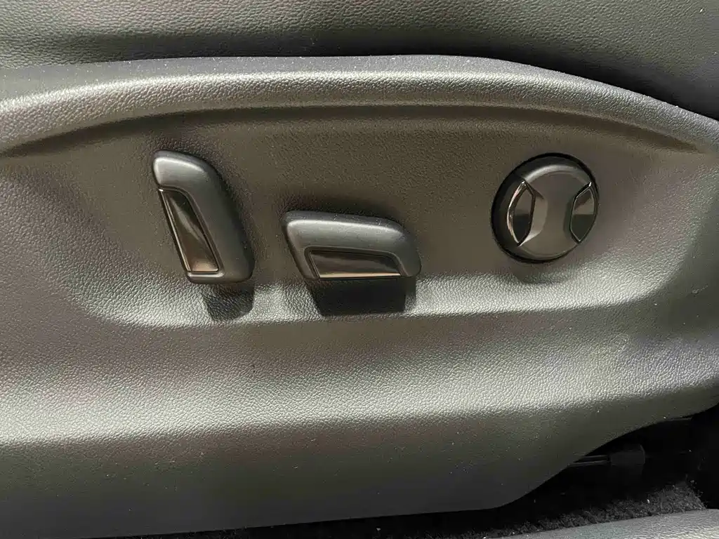 Volkswagen Tiguan L — миниатюра 20