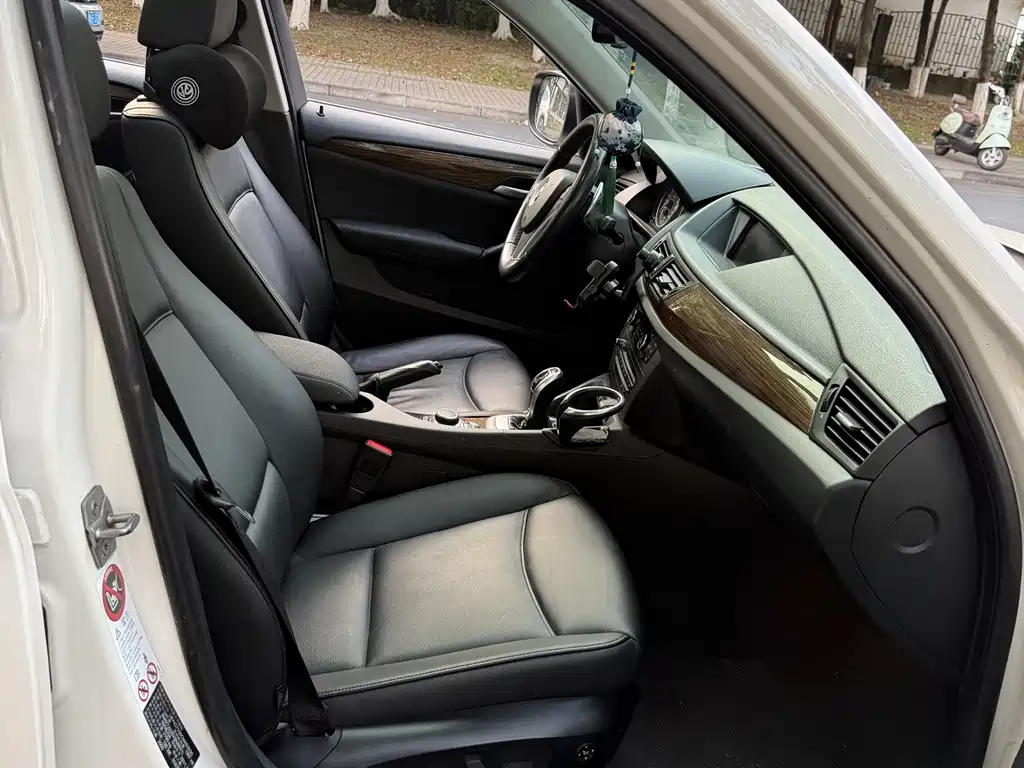 BMW X1 2012 xDrive28i Luxury