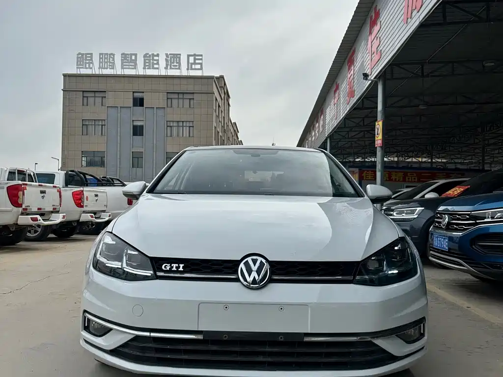 Volkswagen Golf — миниатюра 2