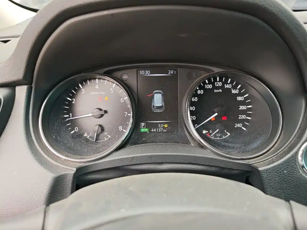 Nissan X-Trail — миниатюра 12