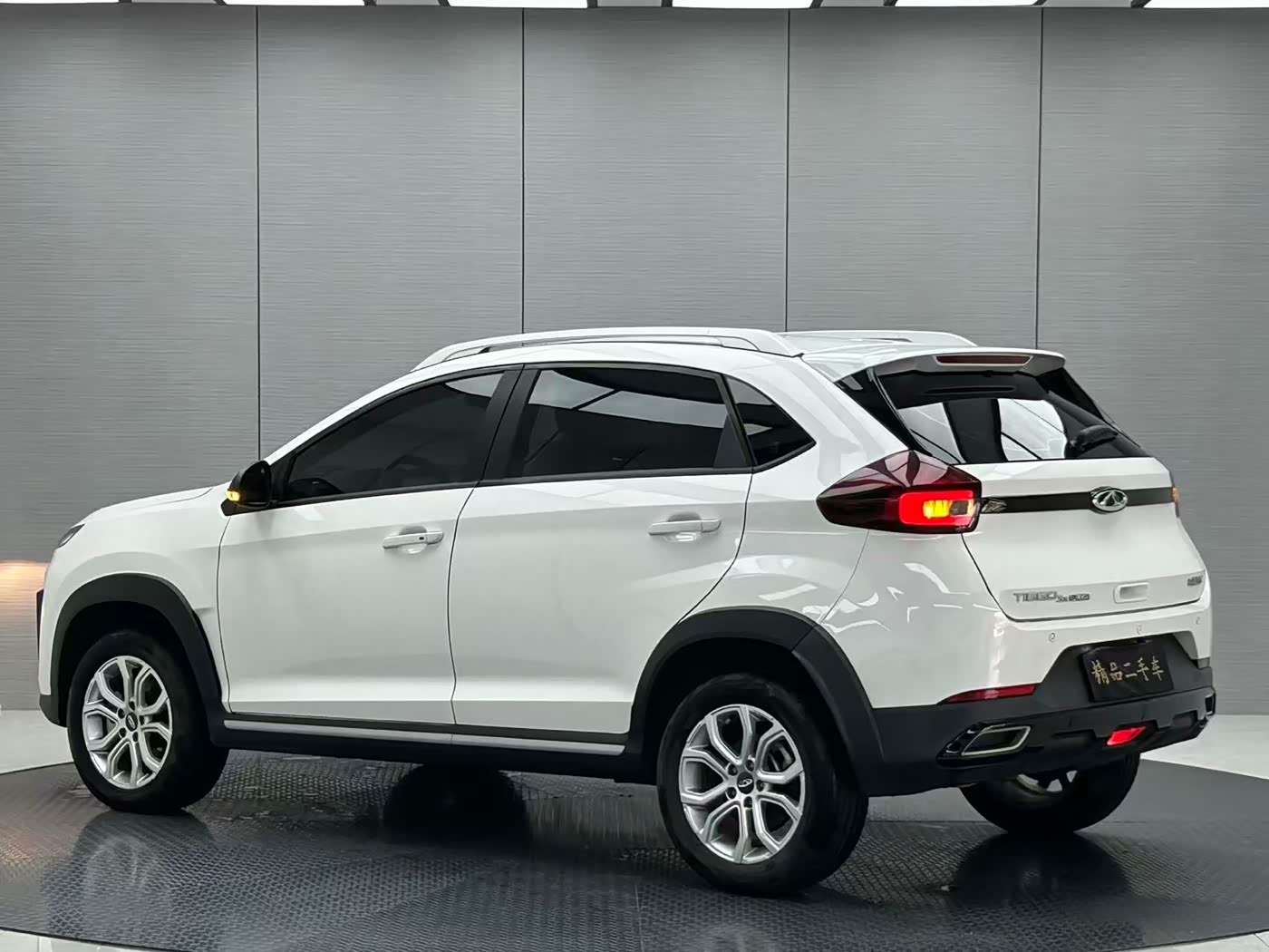 CHERY Tiggo 3x 1.5 л 2022 г. Белый, пробег 39000 км