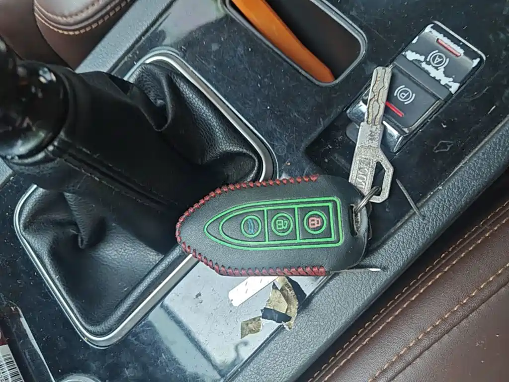 Yema Mustang T70 — миниатюра 9
