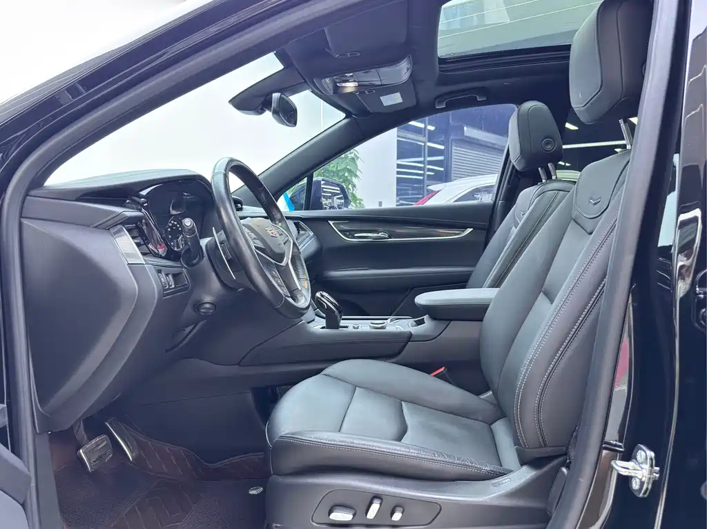 Cadillac XT5 — миниатюра 5