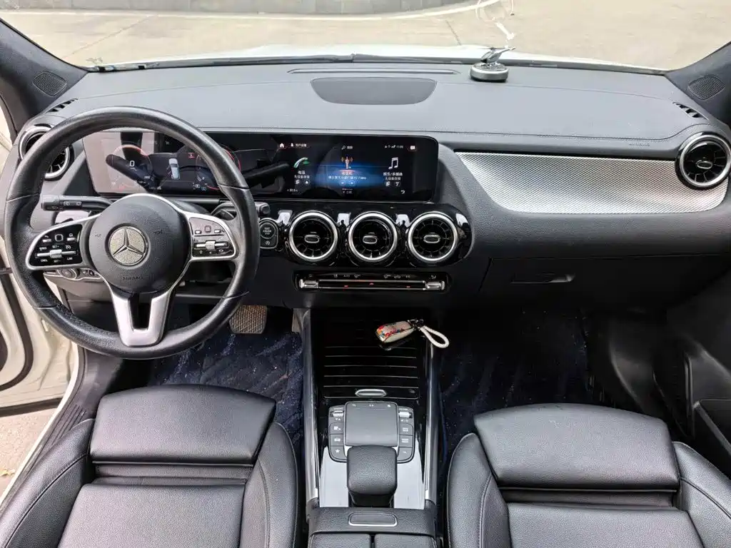 Mercedes-Benz GLA — миниатюра 7