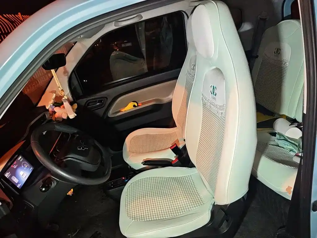 Wuling MINIEV — миниатюра 11