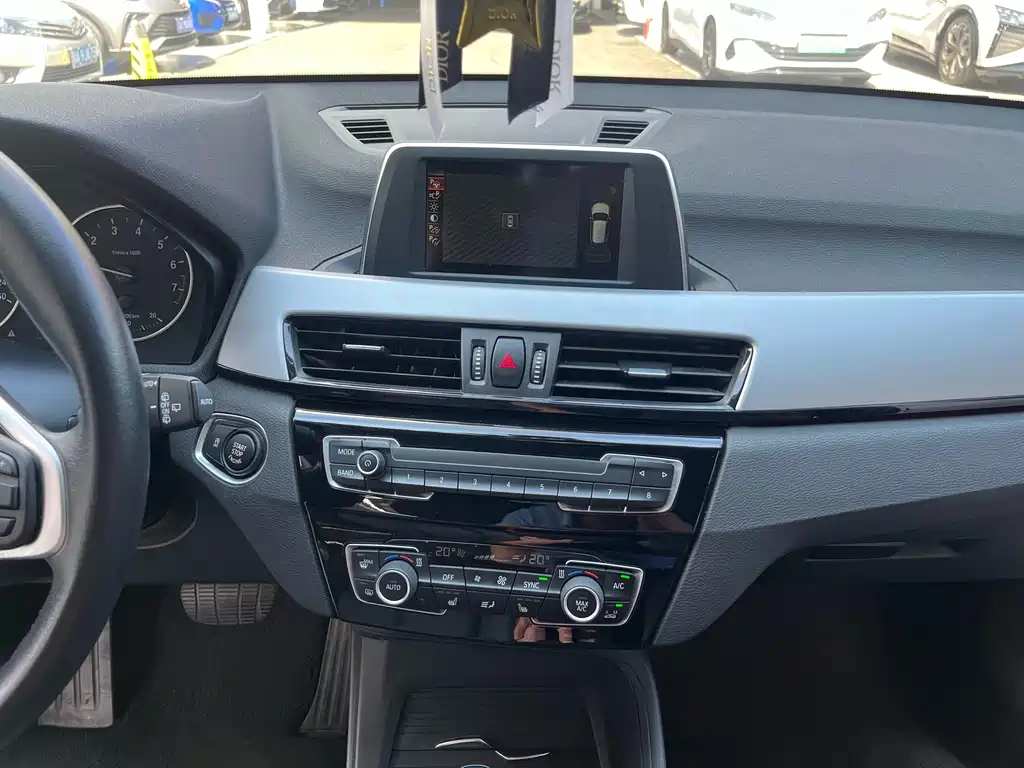 BMW X1 — миниатюра 16