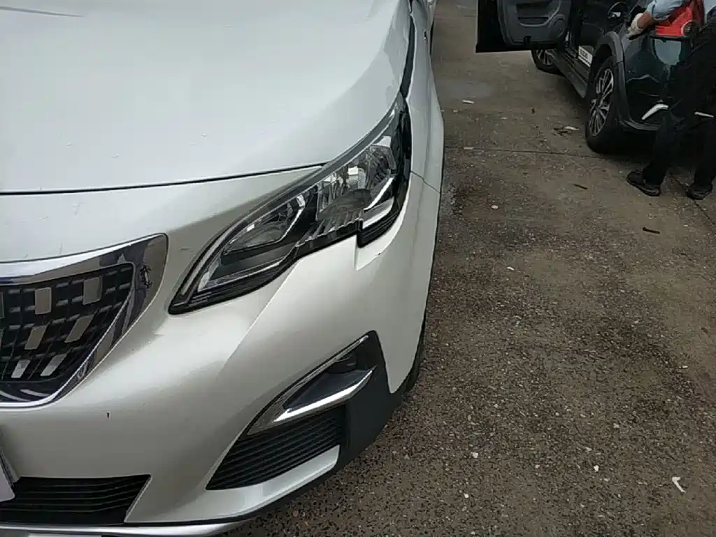 Peugeot 4008 — миниатюра 24