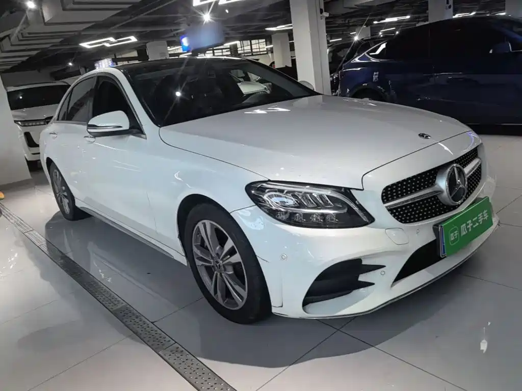 Mercedes-Benz C-Class — миниатюра 4