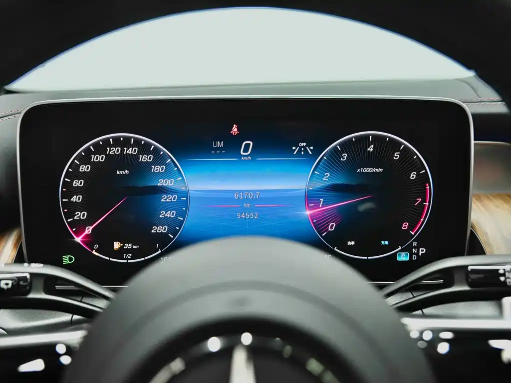 Mercedes-Benz GLC 2024 GLC 300 L 4MATIC 5 мест