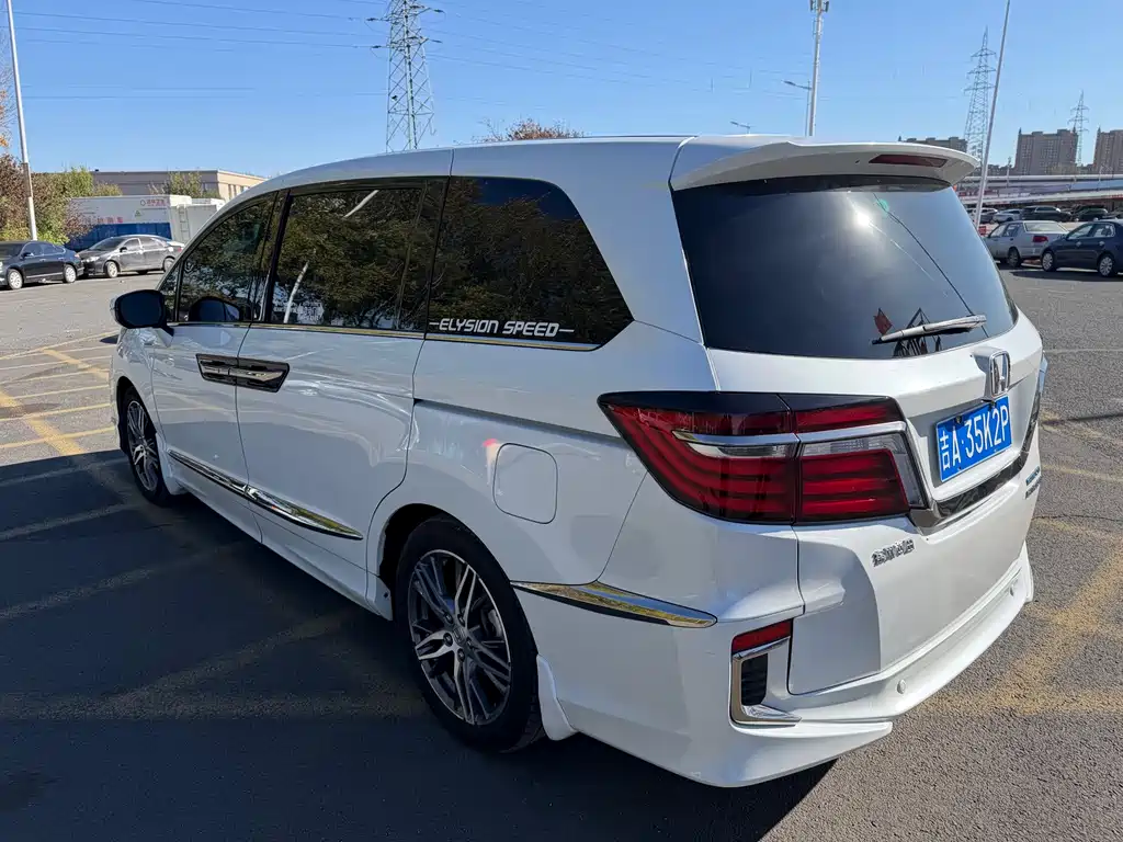 Honda Elysion — миниатюра 9
