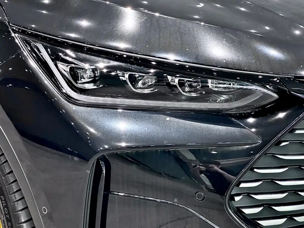 BYD Tang New Energy — миниатюра 5