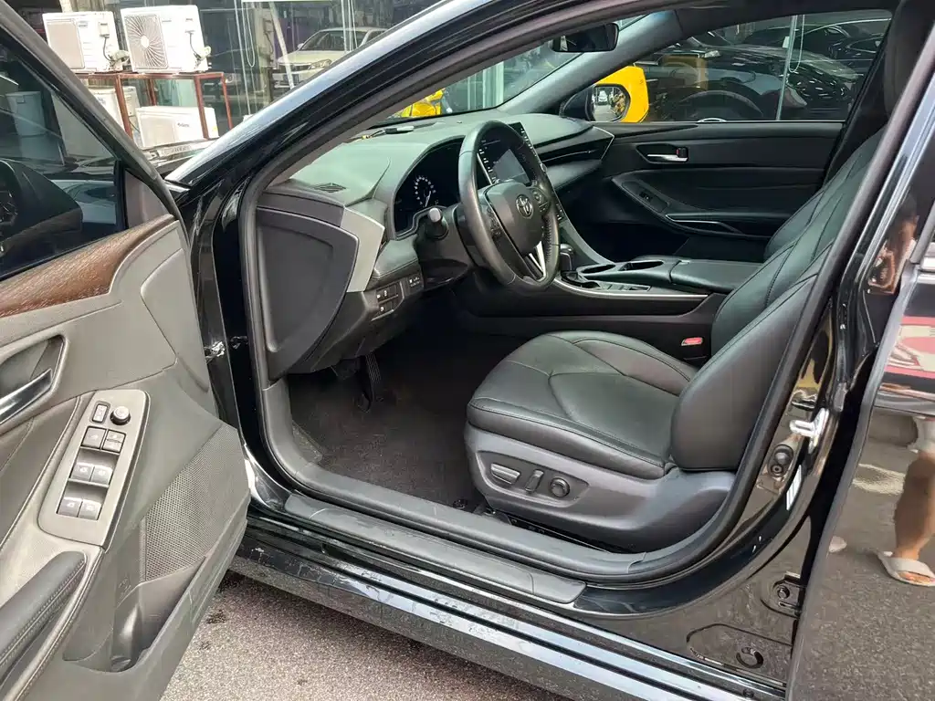 Toyota Avalon — миниатюра 7