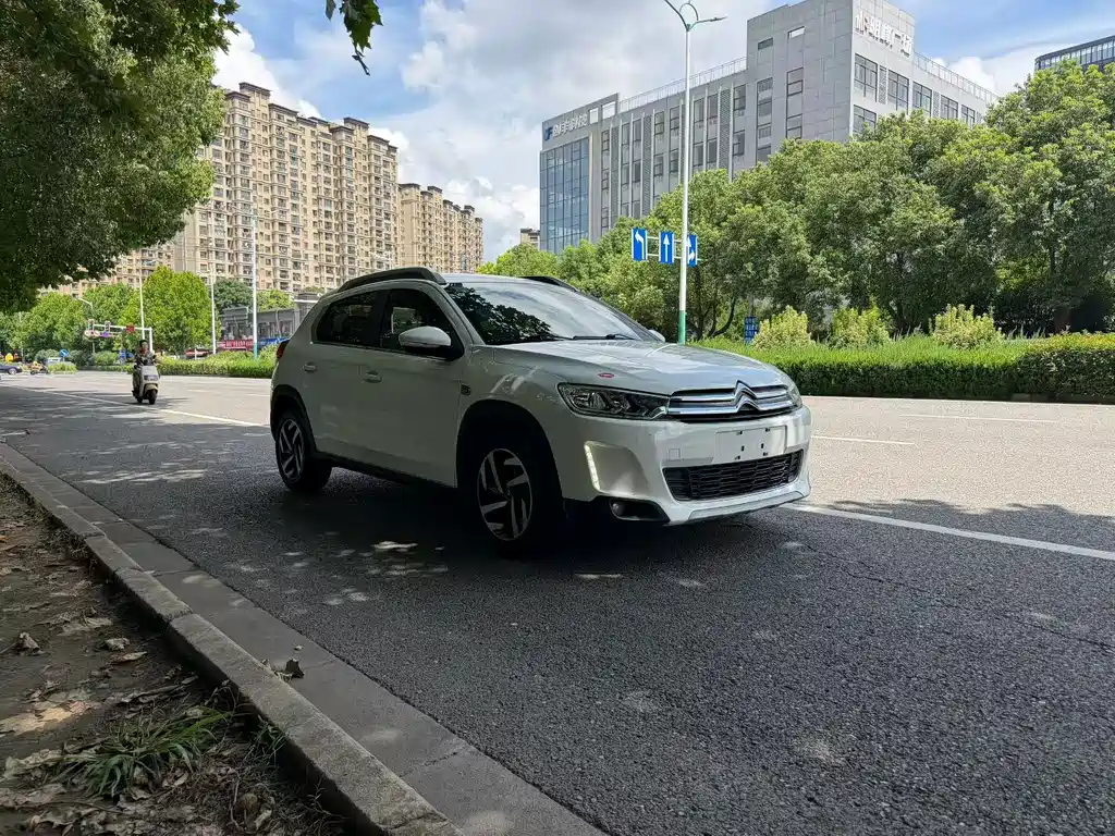 Citroen C3-XR — миниатюра 2