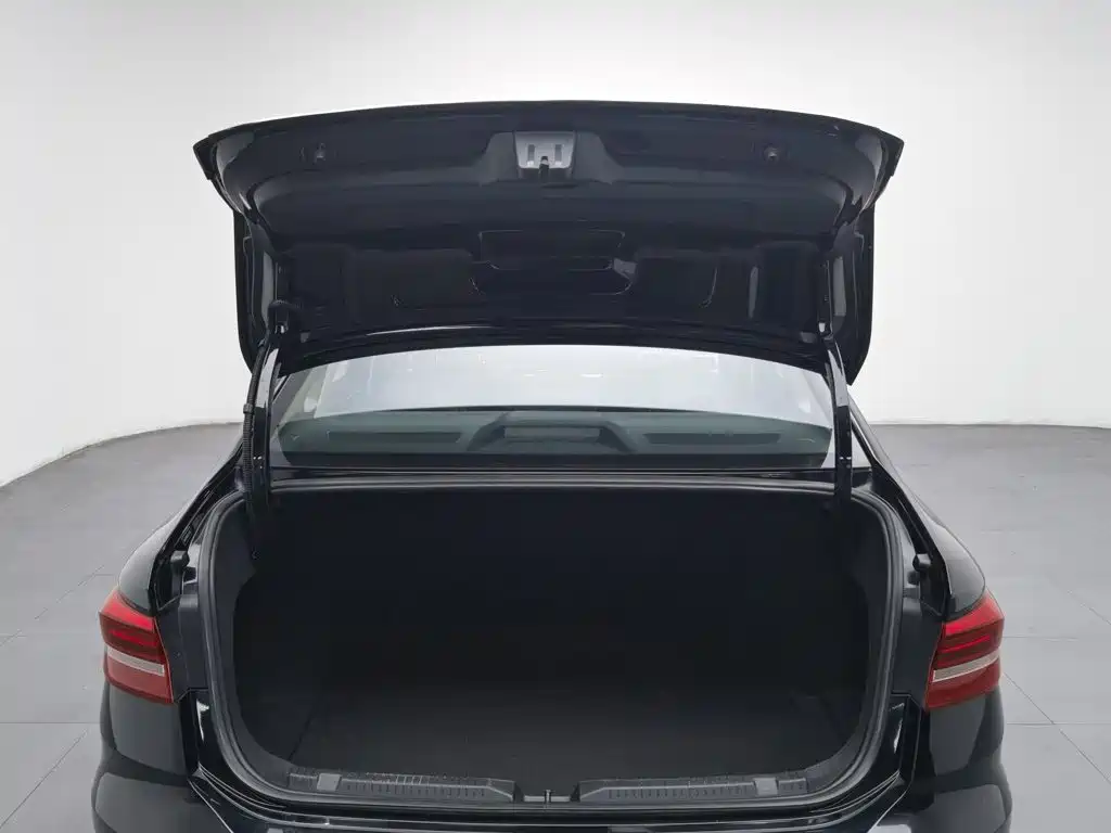 Volkswagen Lavida — миниатюра 16