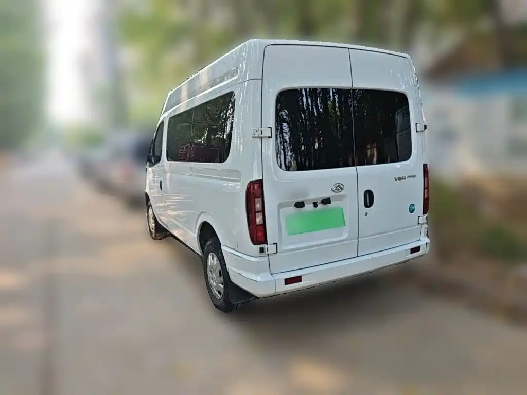 MAXUS V80 — миниатюра 25
