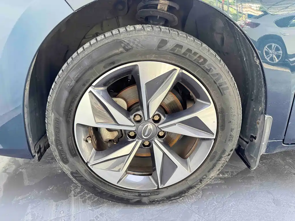 GAC Motor Trumpchi M6 — миниатюра 32