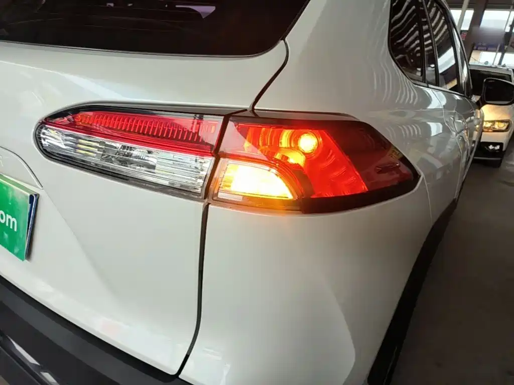 Toyota Frontlander — миниатюра 8