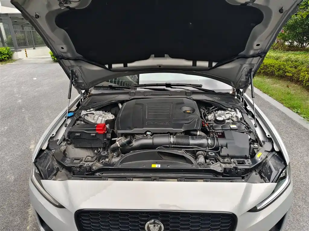 Jaguar XEL — миниатюра 15
