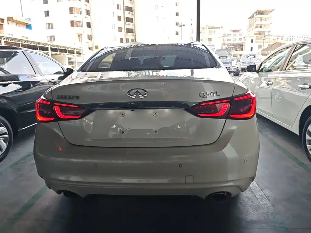 Infiniti Q50L — миниатюра 6
