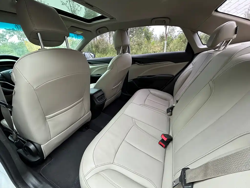 Buick Excelle — миниатюра 10