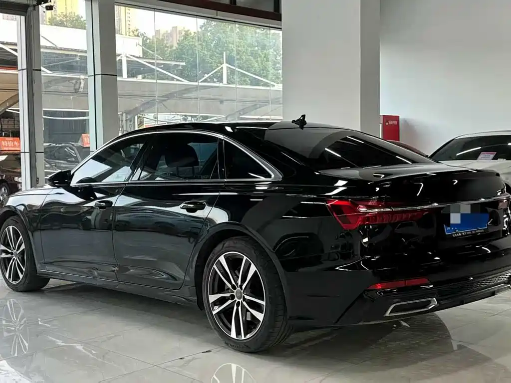 Audi A6L 2021 40 TFSI Luxury