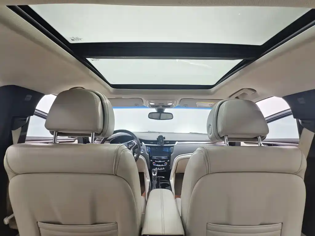 Cadillac XTS — миниатюра 10