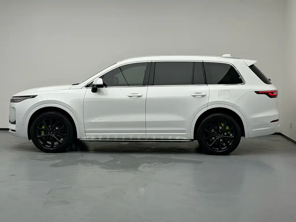 Li Auto Li ONE — миниатюра 8