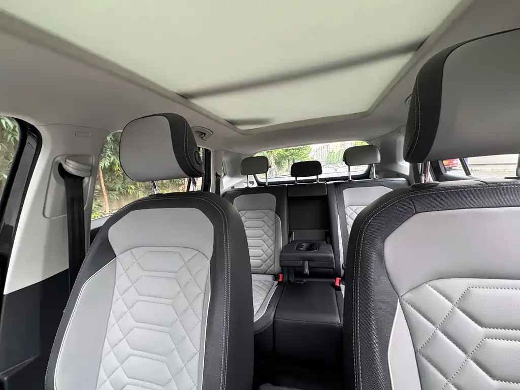 Volkswagen Tayron — миниатюра 18