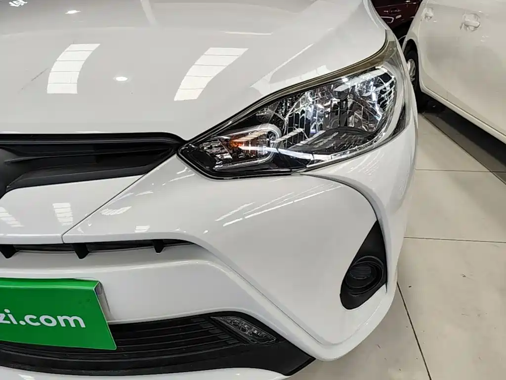 Toyota Yaris L — миниатюра 24