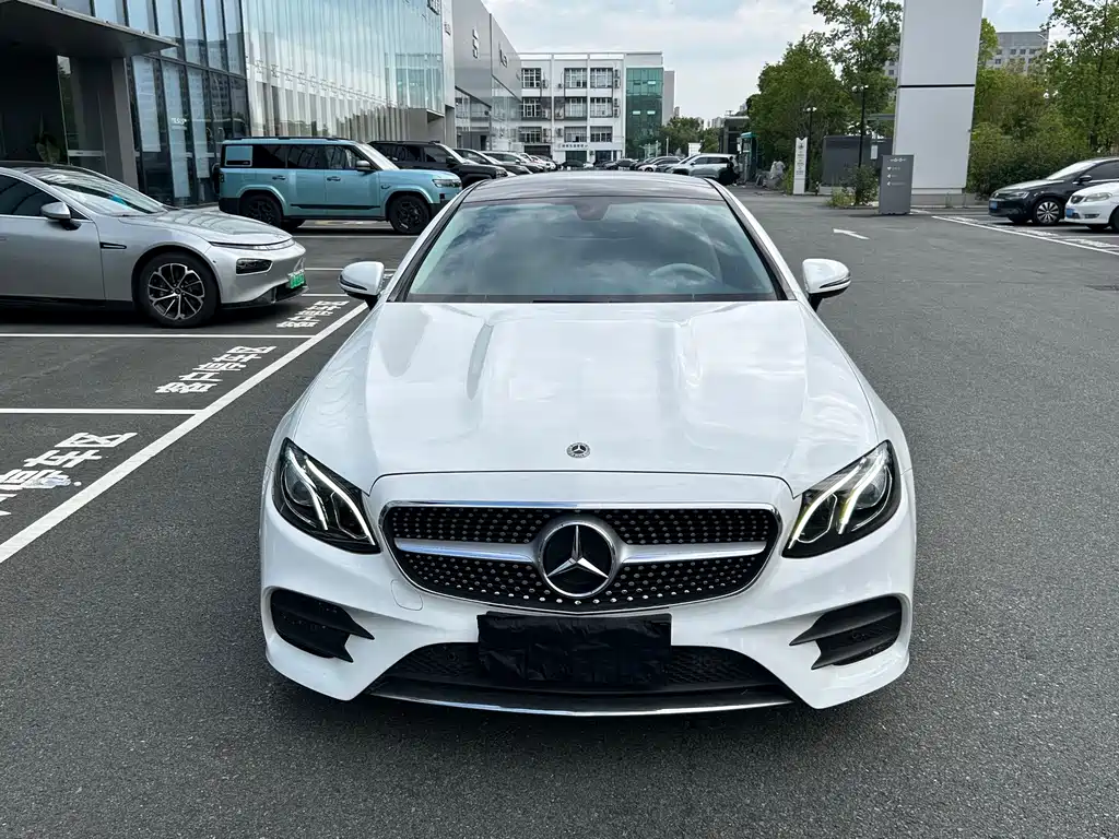 Mercedes-Benz E-Class (Import) — миниатюра 2