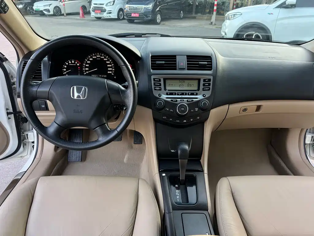 Honda Accord — миниатюра 5