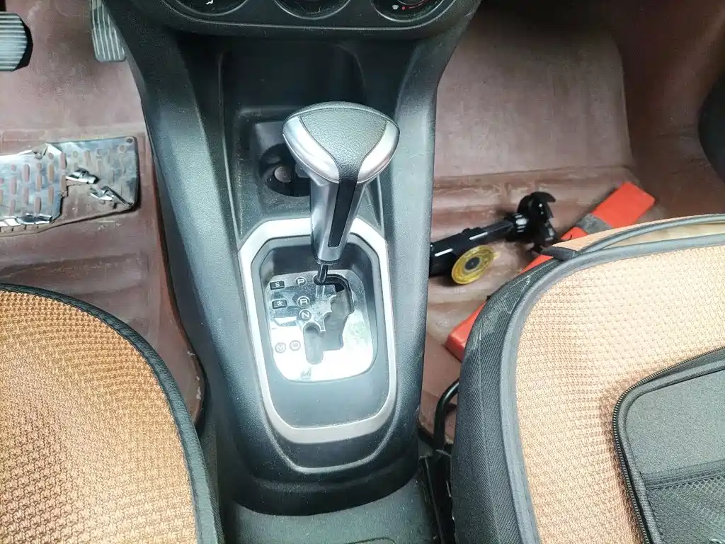 Peugeot 301 — миниатюра 15