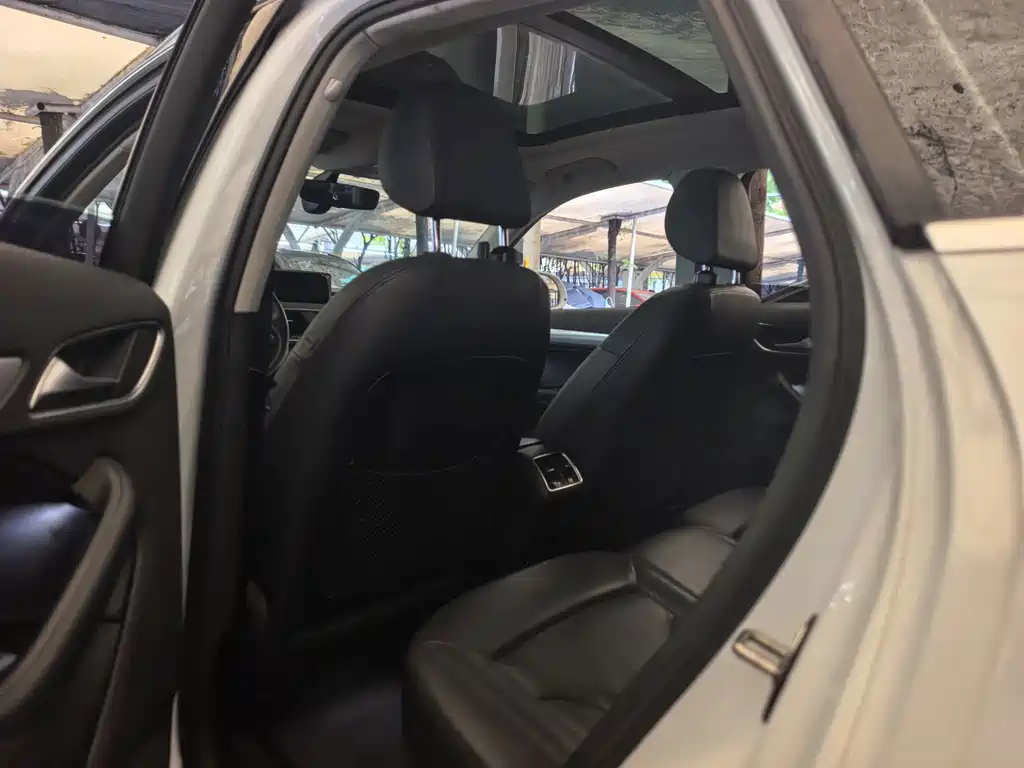 Audi Q3 — миниатюра 12