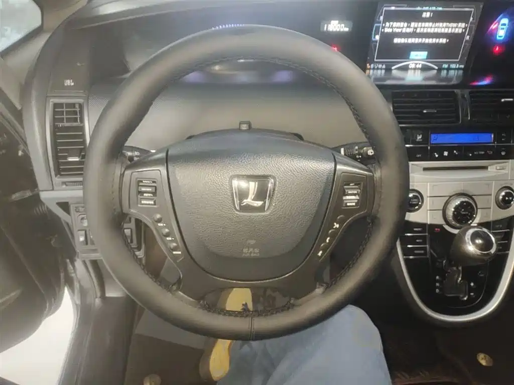 Luxgen Big 7 MPV — миниатюра 11