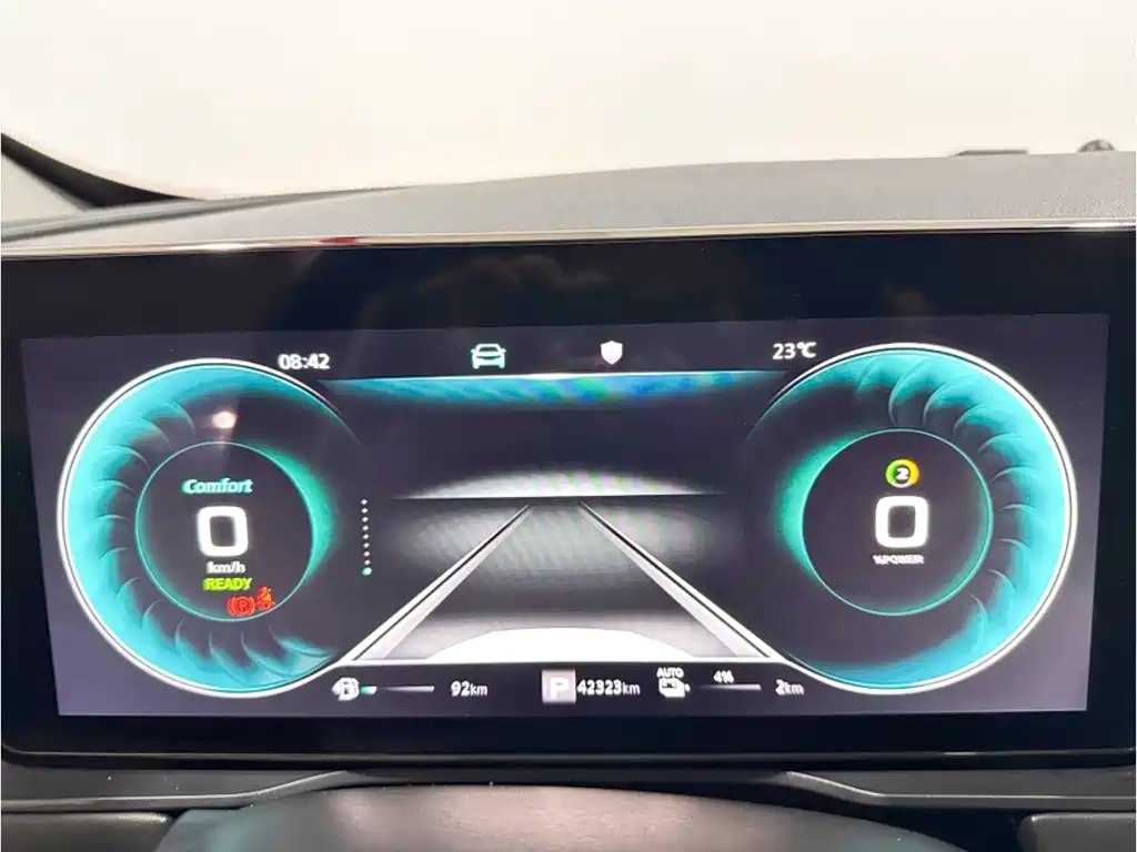 Roewe RX5 New Energy — миниатюра 9