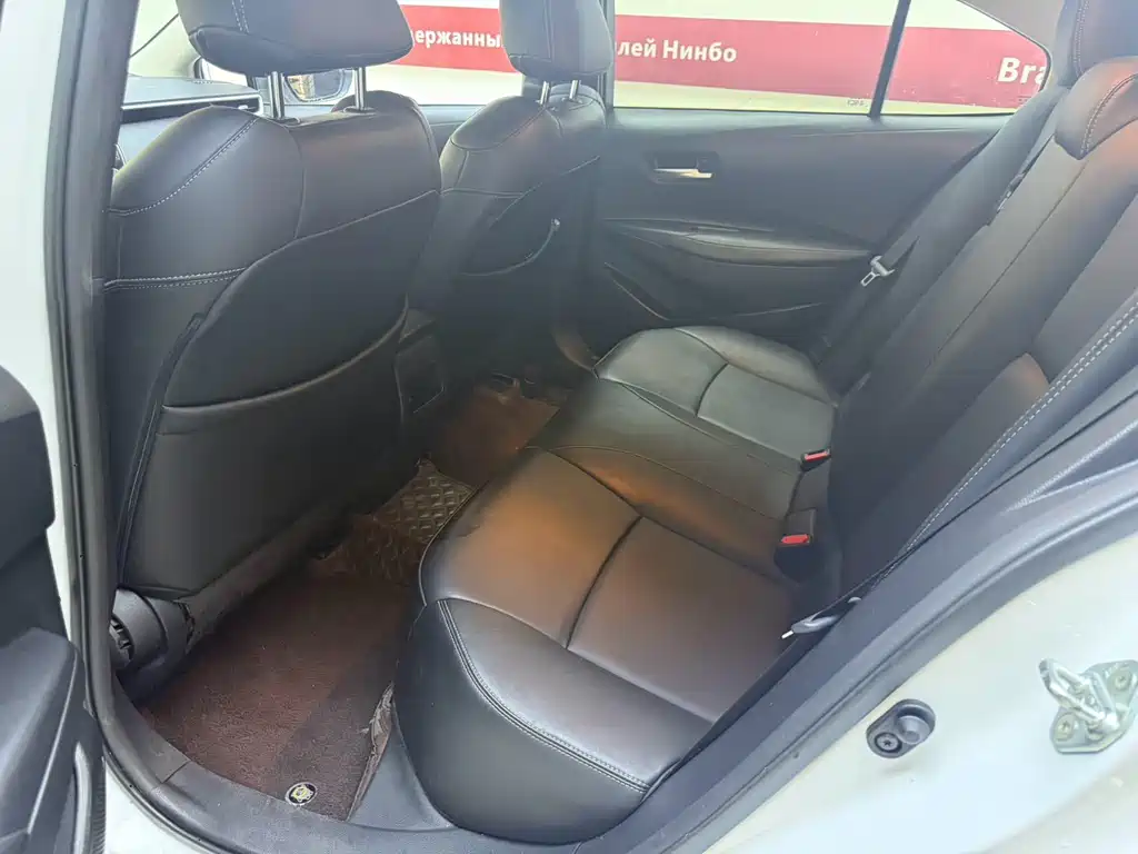 Toyota Corolla — миниатюра 13