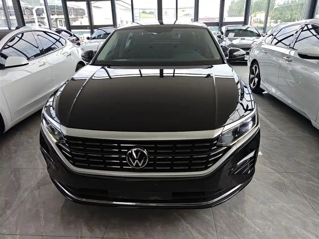 Volkswagen Passat 2023 330TSI Elite