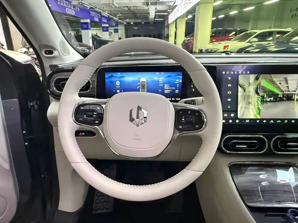 Leapmotor Leapmotor C11 — миниатюра 9