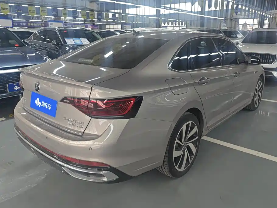 Volkswagen Sagitar — миниатюра 3