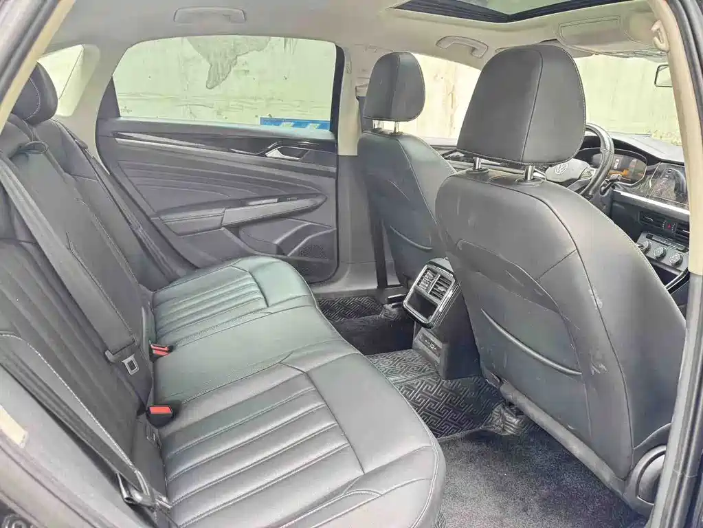 Volkswagen Passat — миниатюра 12